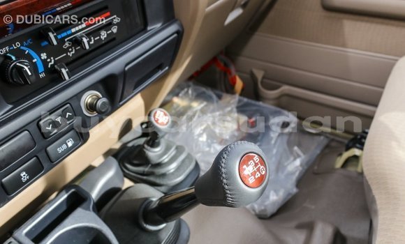 Buy Import Toyota Land Cruiser Beige Car in Import - Dubai in Al Jazirah State Buy Import Toyota Land Cruiser Beige Car in Import - Dubai in Al Jazirah State