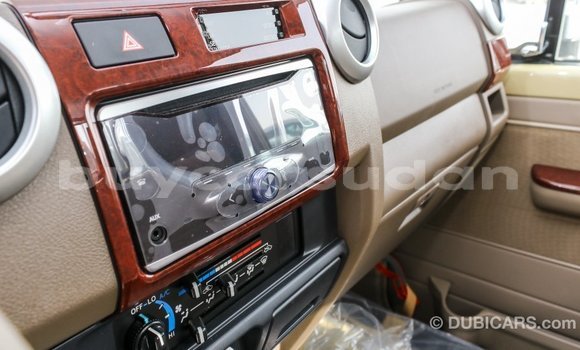 Buy Import Toyota Land Cruiser Beige Car in Import - Dubai in Al Jazirah State Buy Import Toyota Land Cruiser Beige Car in Import - Dubai in Al Jazirah State