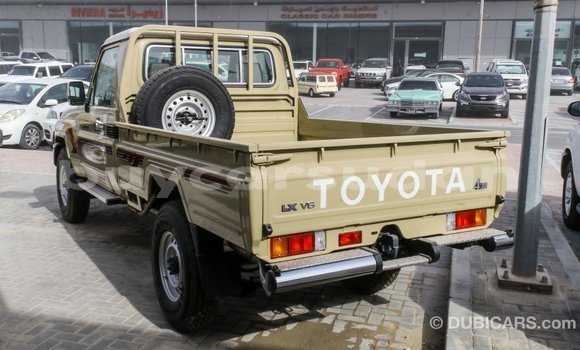 Buy Import Toyota Land Cruiser Beige Car in Import - Dubai in Al Jazirah State Buy Import Toyota Land Cruiser Beige Car in Import - Dubai in Al Jazirah State