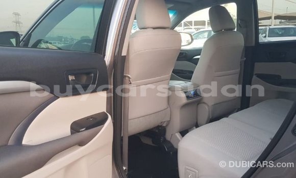 Buy Import Toyota Highlander Other Car in Import - Dubai in Al Jazirah State Buy Import Toyota Highlander Other Car in Import - Dubai in Al Jazirah State