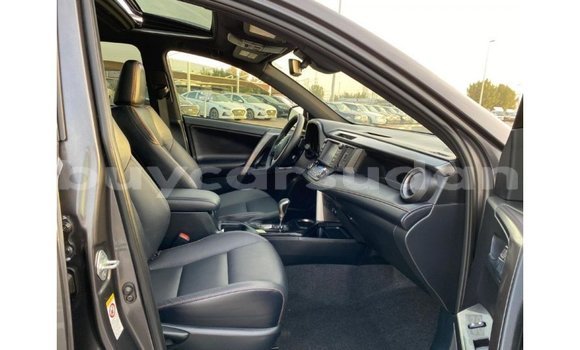 Buy Import Toyota HiAce Other Truck in Import - Dubai in Al Jazirah State Buy Import Toyota HiAce Other Truck in Import - Dubai in Al Jazirah State