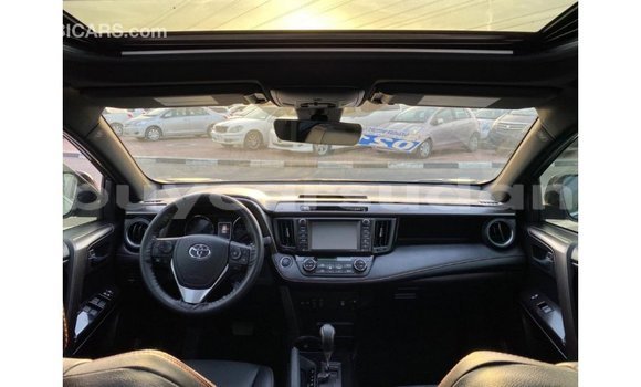 Buy Import Toyota HiAce Other Truck in Import - Dubai in Al Jazirah State Buy Import Toyota HiAce Other Truck in Import - Dubai in Al Jazirah State