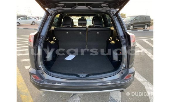 Buy Import Toyota HiAce Other Truck in Import - Dubai in Al Jazirah State Buy Import Toyota HiAce Other Truck in Import - Dubai in Al Jazirah State