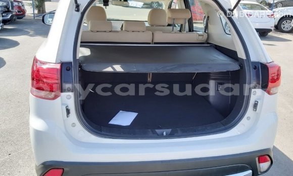 Buy Import Mitsubishi Outlander White Car in Import - Dubai in Al Jazirah State Buy Import Mitsubishi Outlander White Car in Import - Dubai in Al Jazirah State