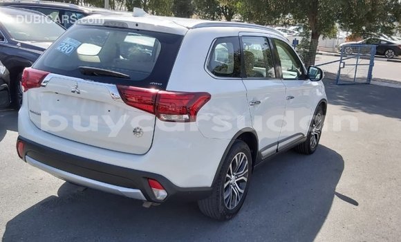 Buy Import Mitsubishi Outlander White Car in Import - Dubai in Al Jazirah State Buy Import Mitsubishi Outlander White Car in Import - Dubai in Al Jazirah State