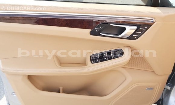 Buy Import Porsche Macan Other Car in Import - Dubai in Al Jazirah State Buy Import Porsche Macan Other Car in Import - Dubai in Al Jazirah State