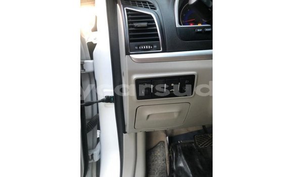 Buy Import Geely Emgrand 7 White Car in Import - Dubai in Al Jazirah State Buy Import Geely Emgrand 7 White Car in Import - Dubai in Al Jazirah State