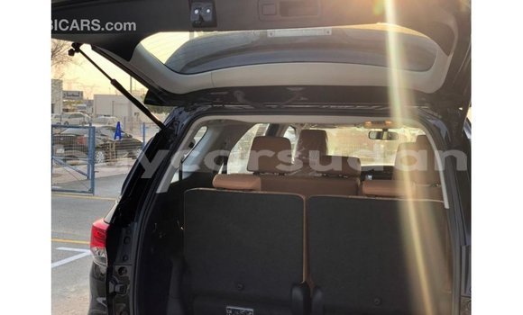 Acheter Import Voiture Toyota Fortuner Noir à Import - Dubai, État d'Al Jazirah Acheter Import Voiture Toyota Fortuner Noir à Import - Dubai, État d'Al Jazirah