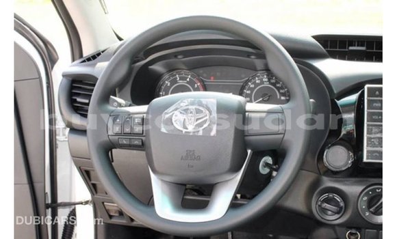 Buy Import Toyota Hilux White Car in Import - Dubai in Al Jazirah State Buy Import Toyota Hilux White Car in Import - Dubai in Al Jazirah State