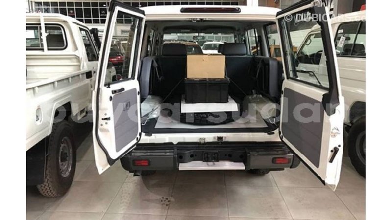 Big with watermark toyota land cruiser al jazirah state import dubai 2896