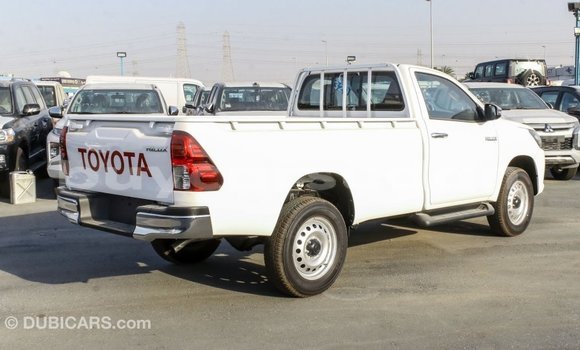 Buy Import Toyota Hilux White Car in Import - Dubai in Al Jazirah State Buy Import Toyota Hilux White Car in Import - Dubai in Al Jazirah State