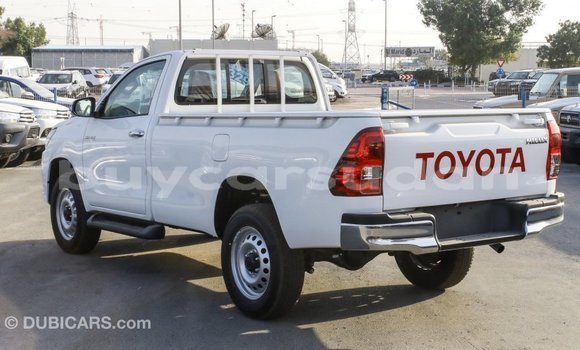 Buy Import Toyota Hilux White Car in Import - Dubai in Al Jazirah State Buy Import Toyota Hilux White Car in Import - Dubai in Al Jazirah State