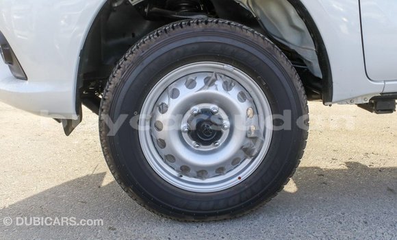 Buy Import Toyota Hilux White Car in Import - Dubai in Al Jazirah State Buy Import Toyota Hilux White Car in Import - Dubai in Al Jazirah State