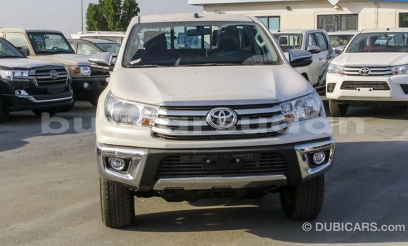Buy Import Toyota Hilux White Car in Import - Dubai in Al Jazirah State Buy Import Toyota Hilux White Car in Import - Dubai in Al Jazirah State
