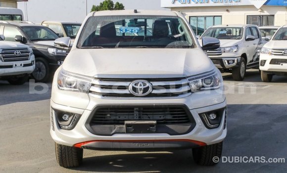 Buy Import Toyota Hilux White Car in Import - Dubai in Al Jazirah State Buy Import Toyota Hilux White Car in Import - Dubai in Al Jazirah State