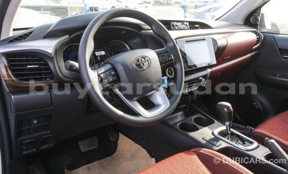 Buy Import Toyota Hilux White Car in Import - Dubai in Al Jazirah State Buy Import Toyota Hilux White Car in Import - Dubai in Al Jazirah State