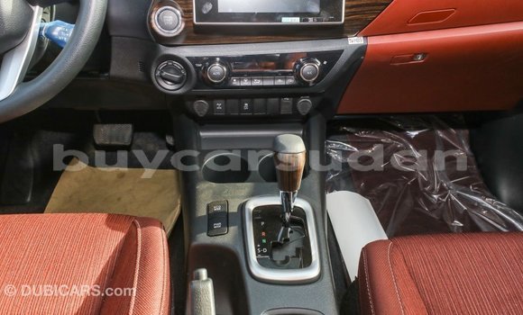 Buy Import Toyota Hilux White Car in Import - Dubai in Al Jazirah State Buy Import Toyota Hilux White Car in Import - Dubai in Al Jazirah State