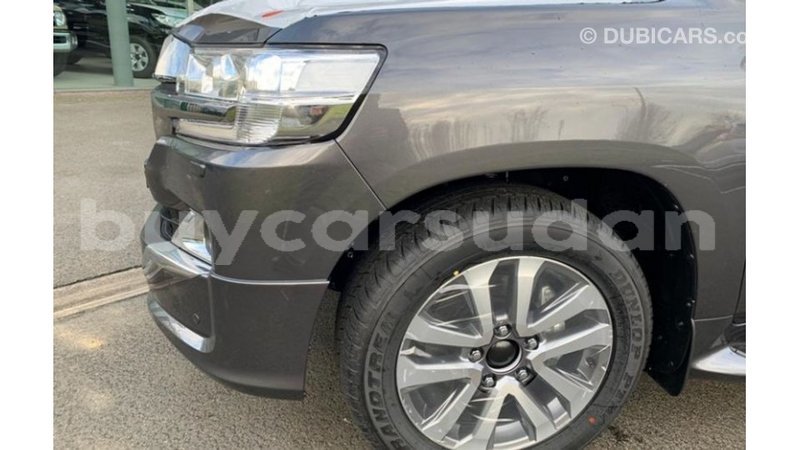 Big with watermark toyota land cruiser al jazirah state import dubai 2916