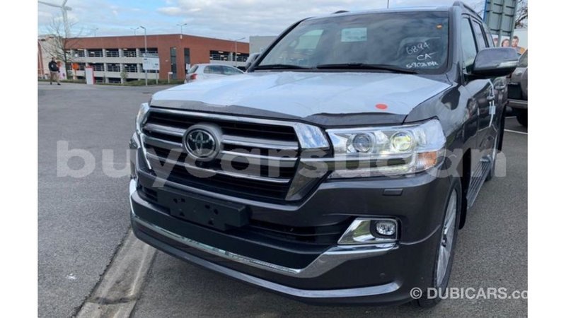 Big with watermark toyota land cruiser al jazirah state import dubai 2916