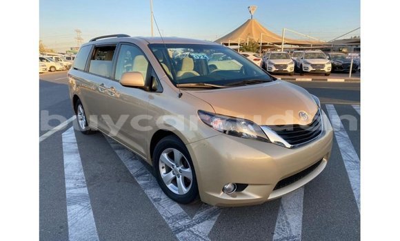 Buy Import Toyota Sienna Other Car in Import - Dubai in Al Jazirah State Buy Import Toyota Sienna Other Car in Import - Dubai in Al Jazirah State