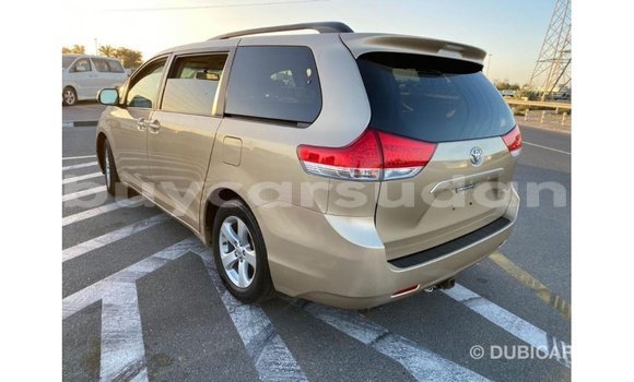 Buy Import Toyota Sienna Other Car in Import - Dubai in Al Jazirah State Buy Import Toyota Sienna Other Car in Import - Dubai in Al Jazirah State