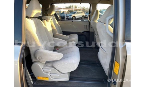 Buy Import Toyota Sienna Other Car in Import - Dubai in Al Jazirah State Buy Import Toyota Sienna Other Car in Import - Dubai in Al Jazirah State