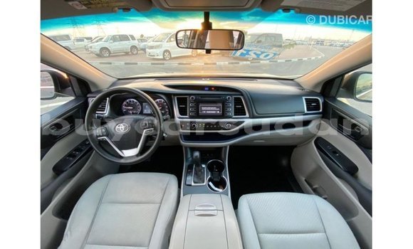 Buy Import Toyota Highlander Other Car in Import - Dubai in Al Jazirah State Buy Import Toyota Highlander Other Car in Import - Dubai in Al Jazirah State