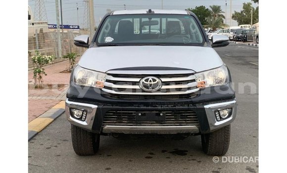 Acheter Import Voiture Toyota Hilux Noir à Import - Dubai, État d'Al Jazirah Acheter Import Voiture Toyota Hilux Noir à Import - Dubai, État d'Al Jazirah