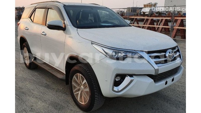 Big with watermark toyota fortuner al jazirah state import dubai 2944