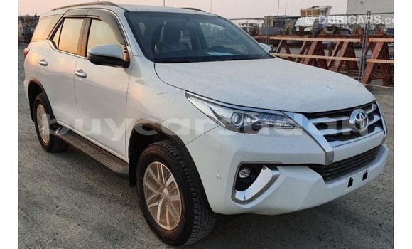 Buy Import Toyota Fortuner White Car in Import - Dubai in Al Jazirah State Buy Import Toyota Fortuner White Car in Import - Dubai in Al Jazirah State