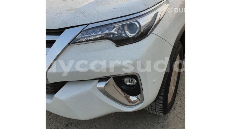 Big with watermark toyota fortuner al jazirah state import dubai 2944
