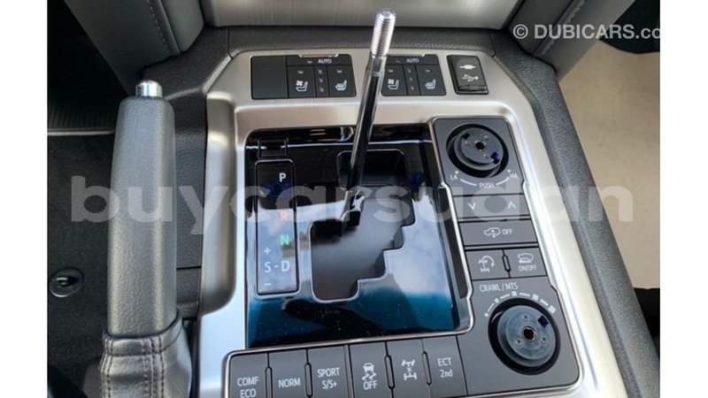 Big with watermark toyota land cruiser al jazirah state import dubai 2948