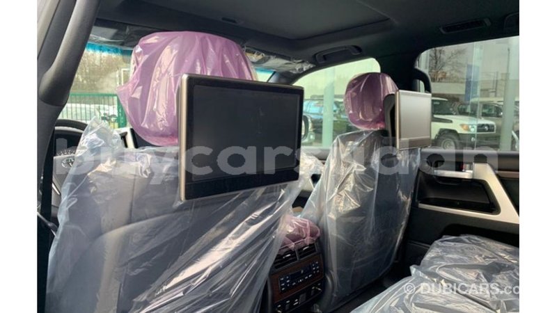 Big with watermark toyota land cruiser al jazirah state import dubai 2948