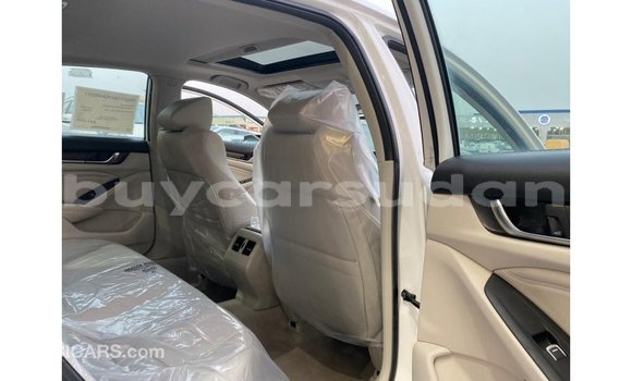 Buy Import Honda T White Bike in Import - Dubai in Al Jazirah State Buy Import Honda T White Bike in Import - Dubai in Al Jazirah State