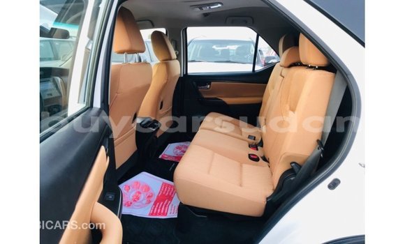 Buy Import Toyota Fortuner White Car in Import - Dubai in Al Jazirah State Buy Import Toyota Fortuner White Car in Import - Dubai in Al Jazirah State