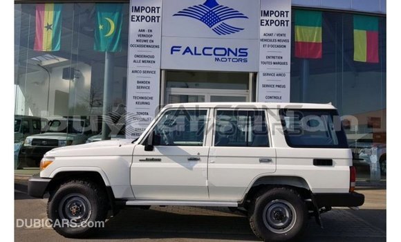 Buy Import Toyota Land Cruiser White Car in Import - Dubai in Al Jazirah State Buy Import Toyota Land Cruiser White Car in Import - Dubai in Al Jazirah State