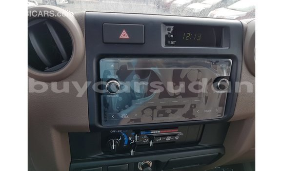Buy Import Toyota Land Cruiser Beige Car in Import - Dubai in Al Jazirah State Buy Import Toyota Land Cruiser Beige Car in Import - Dubai in Al Jazirah State