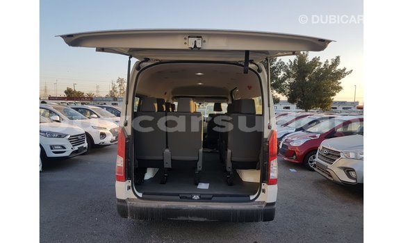 Buy Import Toyota Hiace White Car in Import - Dubai in Al Jazirah State Buy Import Toyota Hiace White Car in Import - Dubai in Al Jazirah State