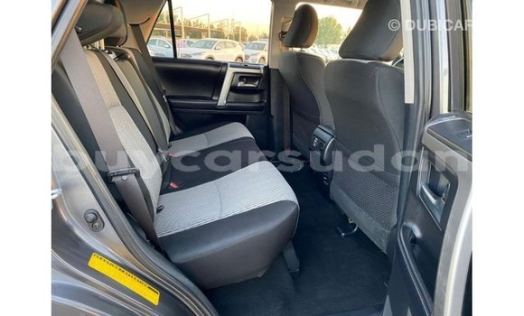 Buy Import Toyota HiAce Other Truck in Import - Dubai in Al Jazirah State Buy Import Toyota HiAce Other Truck in Import - Dubai in Al Jazirah State