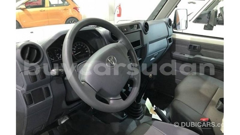 Big with watermark toyota land cruiser al jazirah state import dubai 2976