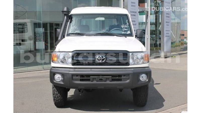 Big with watermark toyota land cruiser al jazirah state import dubai 2979