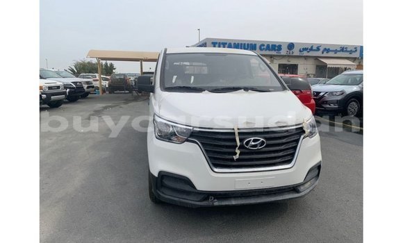 Buy Import Hyundai Cargo White Car in Import - Dubai in Al Jazirah State Buy Import Hyundai Cargo White Car in Import - Dubai in Al Jazirah State