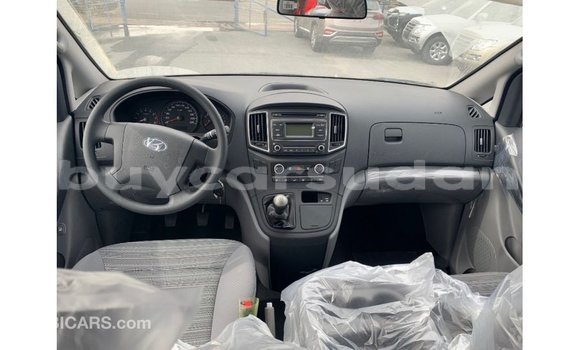 Buy Import Hyundai Cargo White Car in Import - Dubai in Al Jazirah State Buy Import Hyundai Cargo White Car in Import - Dubai in Al Jazirah State
