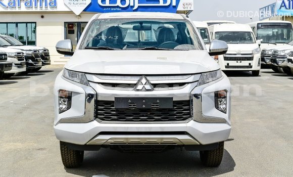 Buy Import Mitsubishi L200 White Car in Import - Dubai in Al Jazirah State Buy Import Mitsubishi L200 White Car in Import - Dubai in Al Jazirah State