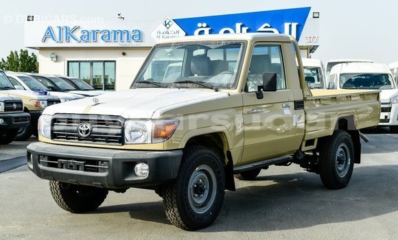 Buy Import Toyota Land Cruiser Beige Car in Import - Dubai in Al Jazirah State Buy Import Toyota Land Cruiser Beige Car in Import - Dubai in Al Jazirah State