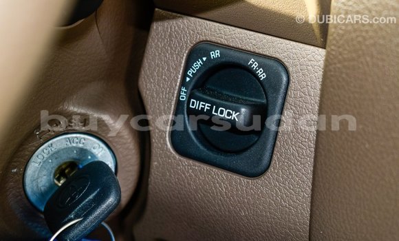 Buy Import Toyota Land Cruiser Beige Car in Import - Dubai in Al Jazirah State Buy Import Toyota Land Cruiser Beige Car in Import - Dubai in Al Jazirah State