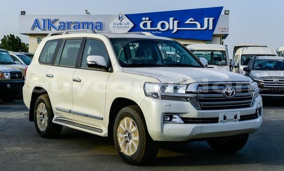 Buy Import Toyota Land Cruiser White Car in Import - Dubai in Al Jazirah State Buy Import Toyota Land Cruiser White Car in Import - Dubai in Al Jazirah State