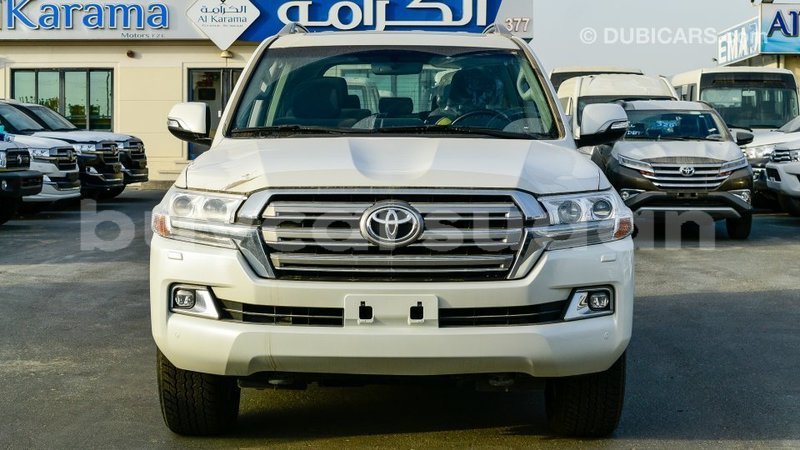 Big with watermark toyota land cruiser al jazirah state import dubai 3005