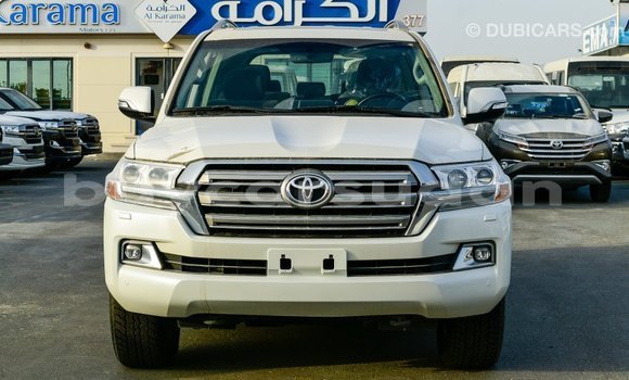 Buy Import Toyota Land Cruiser White Car in Import - Dubai in Al Jazirah State Buy Import Toyota Land Cruiser White Car in Import - Dubai in Al Jazirah State