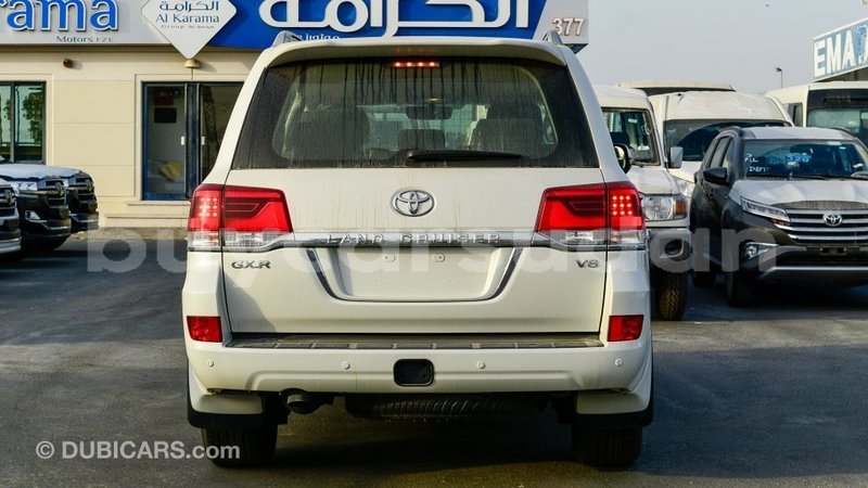 Big with watermark toyota land cruiser al jazirah state import dubai 3005